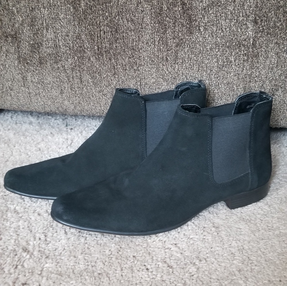 Black Suede men slip on ankle boot size UK 7.5